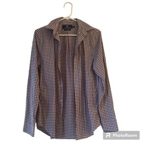 Vineyard Vines red and blue plaid casual design 91% Nylon 9% Spandex Men’s XS